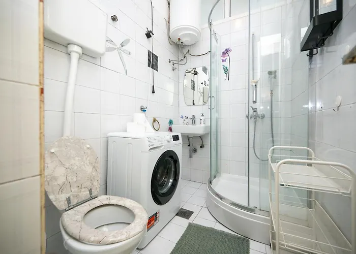 Central City Studio Apartment